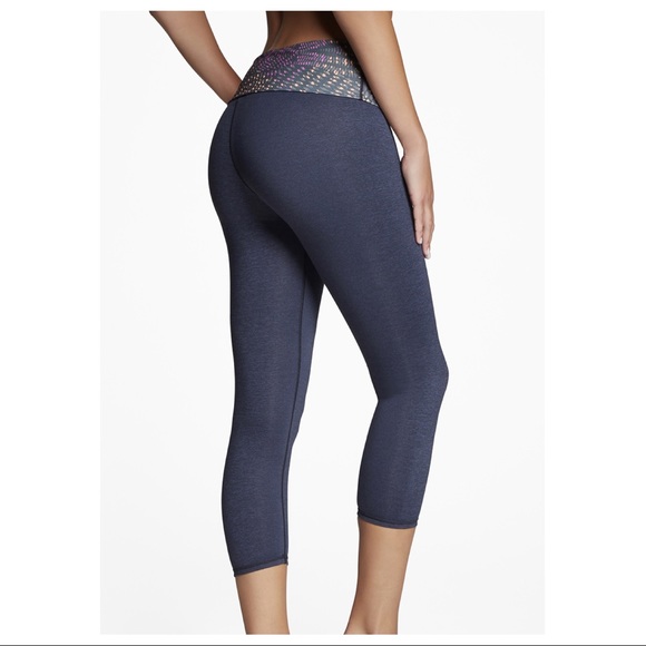 Fabletics Salar Printed Powerhold Capri Leggings - Picture 14 of 14